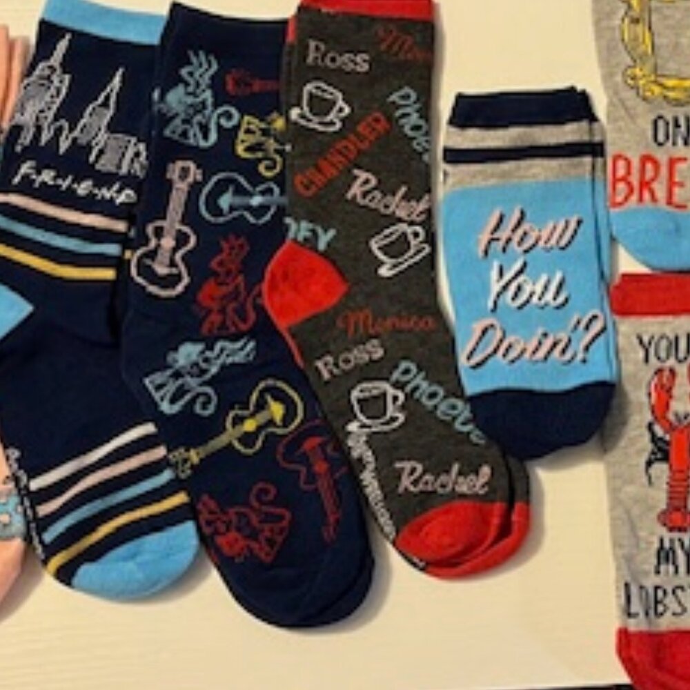 Friends Novelty Socks - 15 pair - average Women's size (6/7-10) - Picture 2 of 5